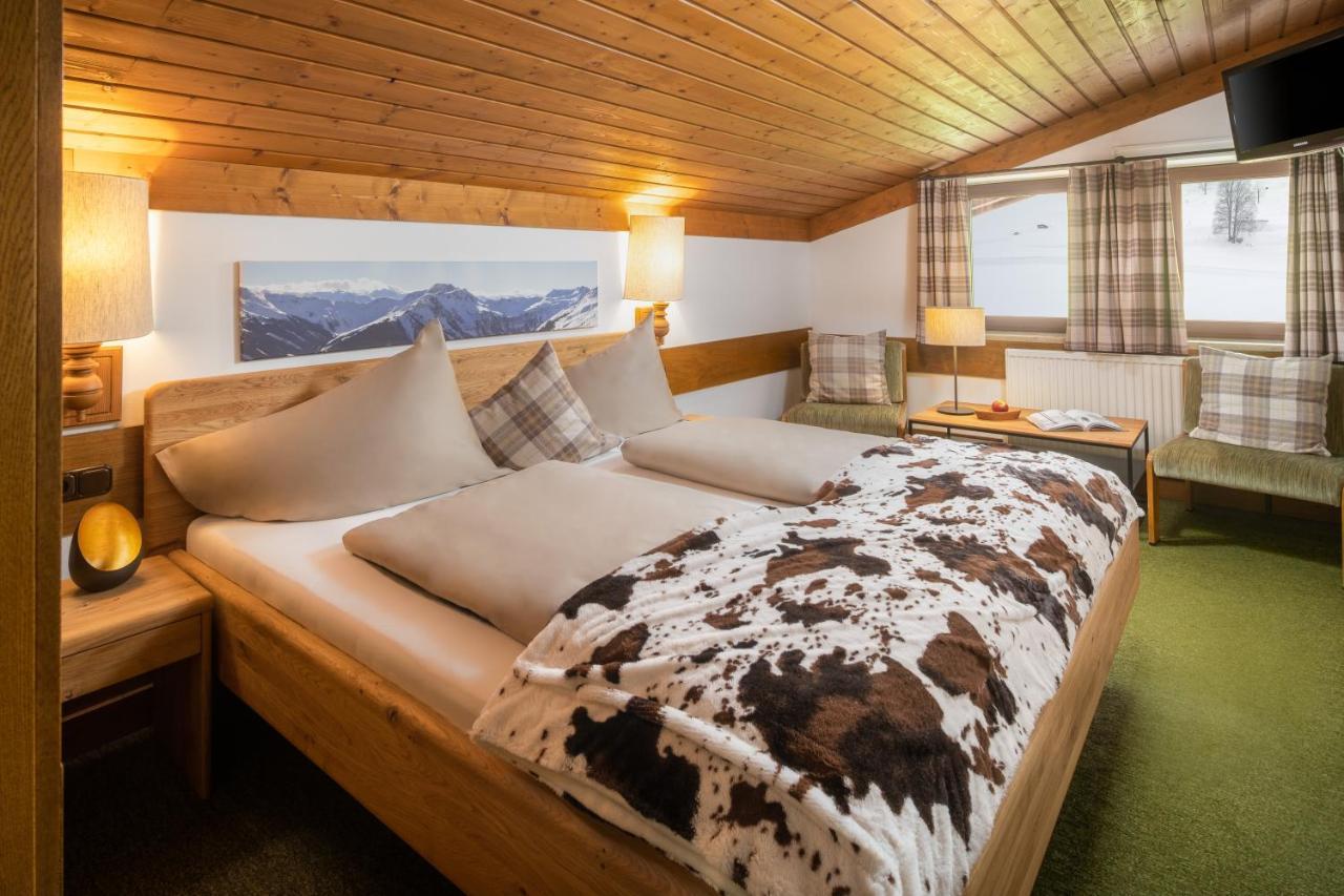Hotel-Pension Schattberg Saalbach-Hinterglemm Exterior photo